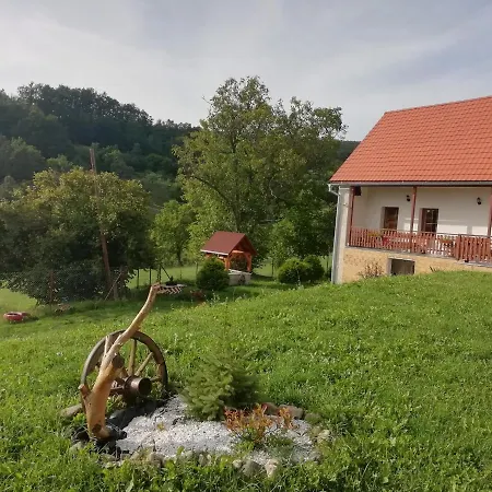 Feriehus Neresnica Pliešovce